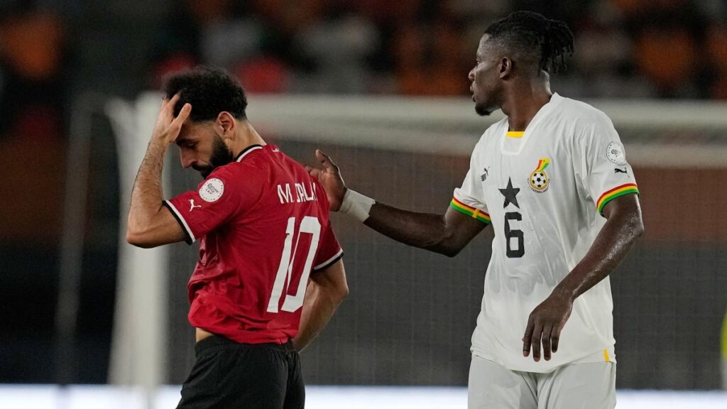 Mohamed Salah Forced Off With Injury As Egypt Draw With