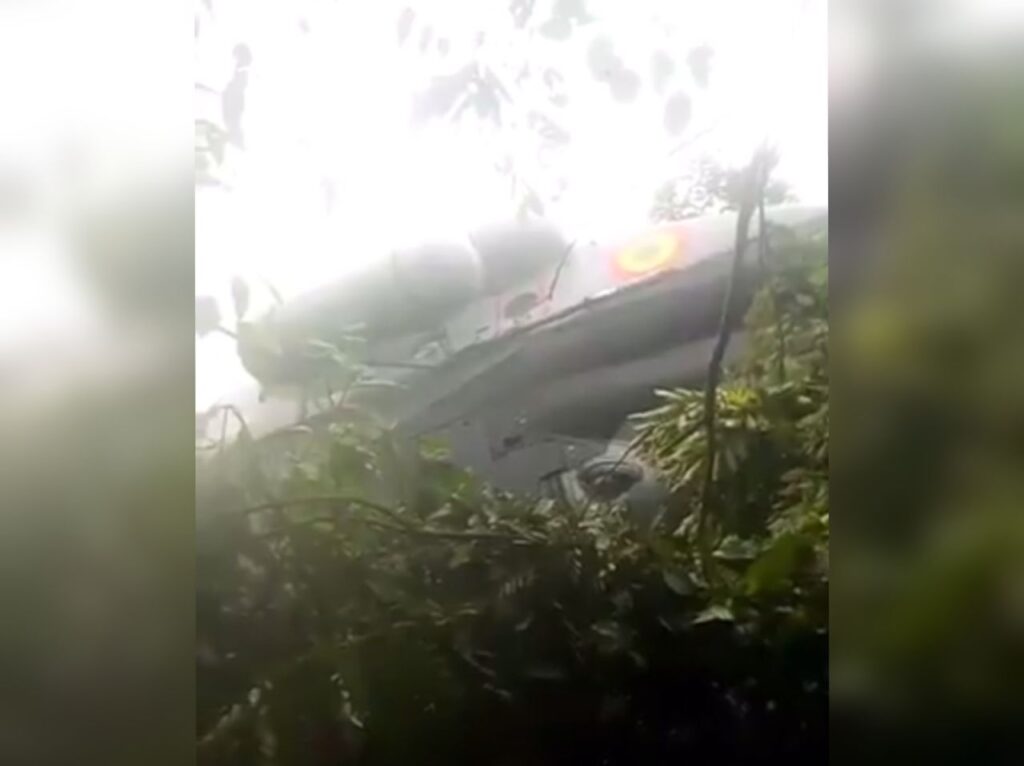Ghanaian Military Helicopter Crash Lands In Bonskrom Near Agona Nkwanta