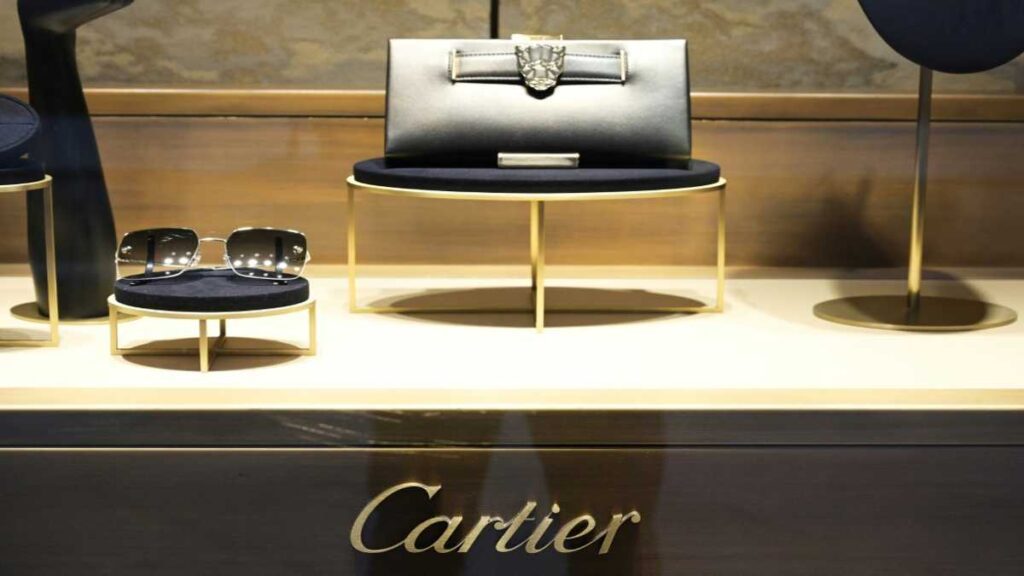 Cartier Owner Richemont Says China Sales Fall 27%