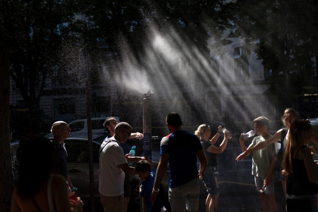 Paris, Olympic Athletes Brace For Extreme Heat On Tuesday