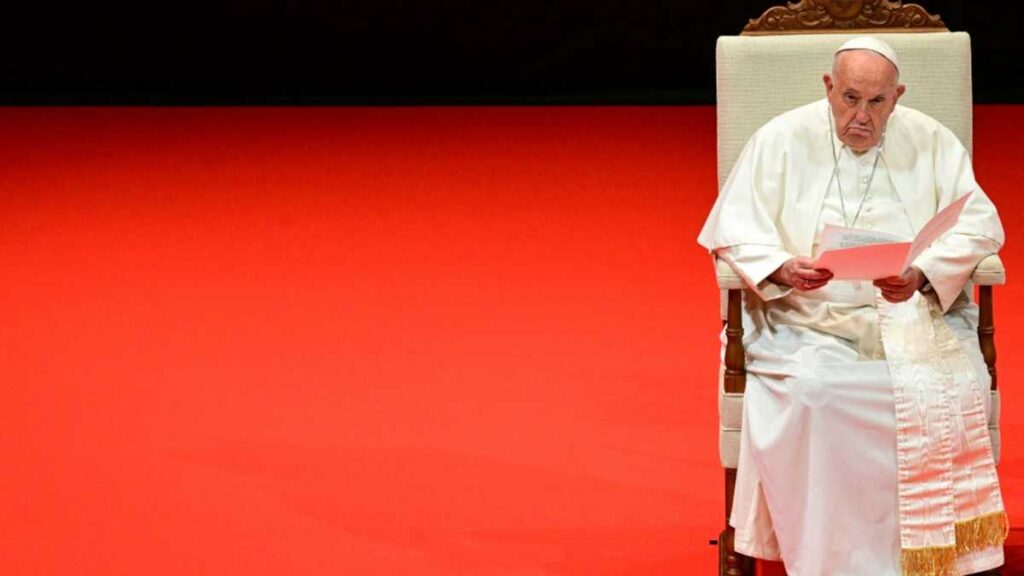 Pope Says Migrant Workers Need 'a Fair Wage'